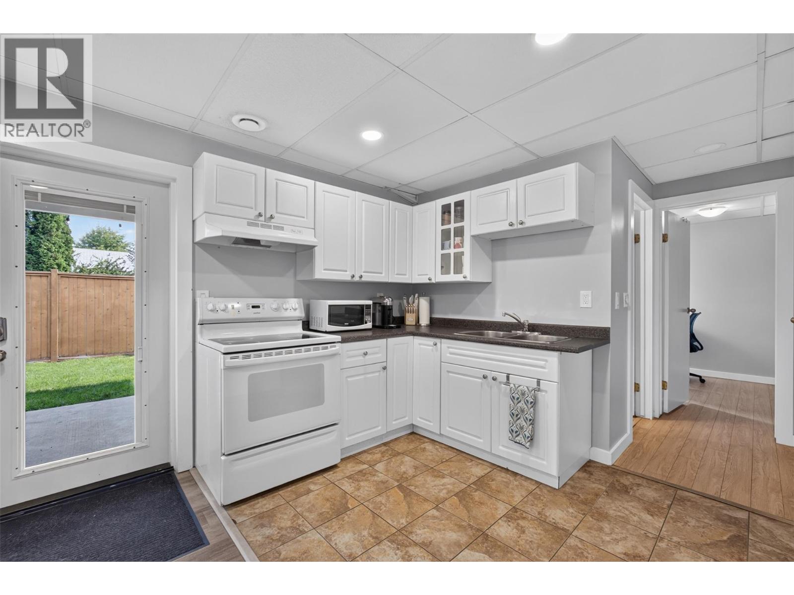 2618 Applegreen Court, West Kelowna, British Columbia  V1Z 3K8 - Photo 6 - 10396490
