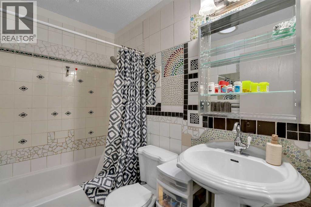 104 Falsby Way NE, Calgary, Alberta  T3J 1C4 - Photo 5 - A2334872