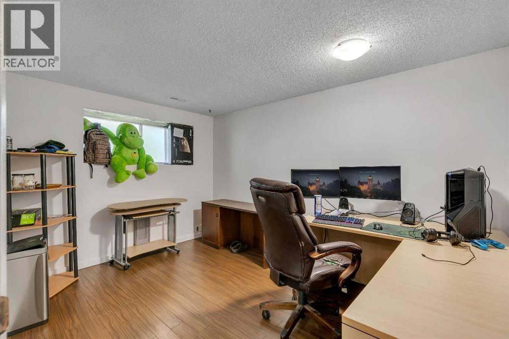 104 Falsby Way NE, Calgary, Alberta  T3J 1C4 - Photo 15 - A2334872