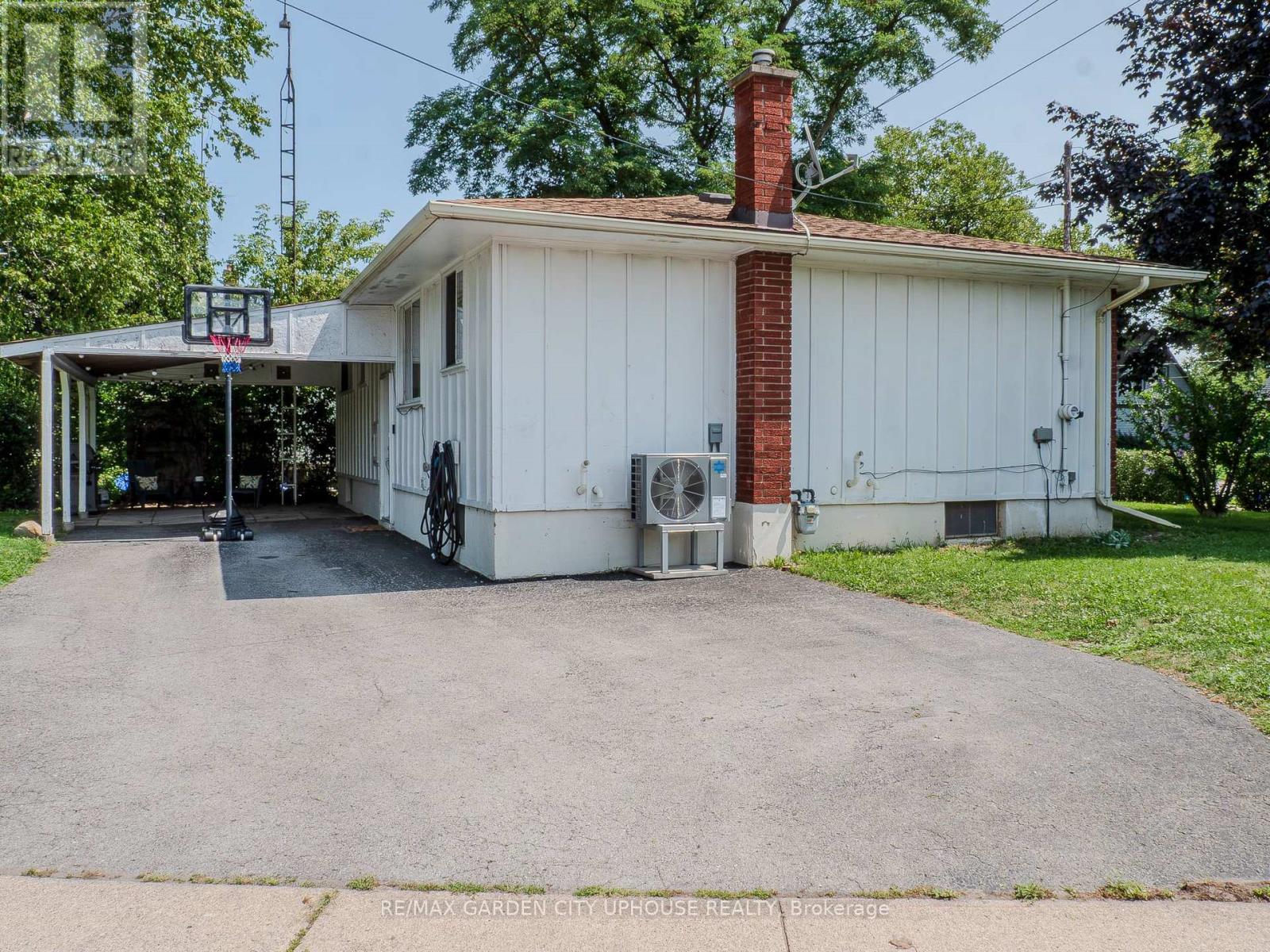 347 Linwell Road, St. Catharines, Ontario  L2M 2P1 - Photo 2 - X13673266