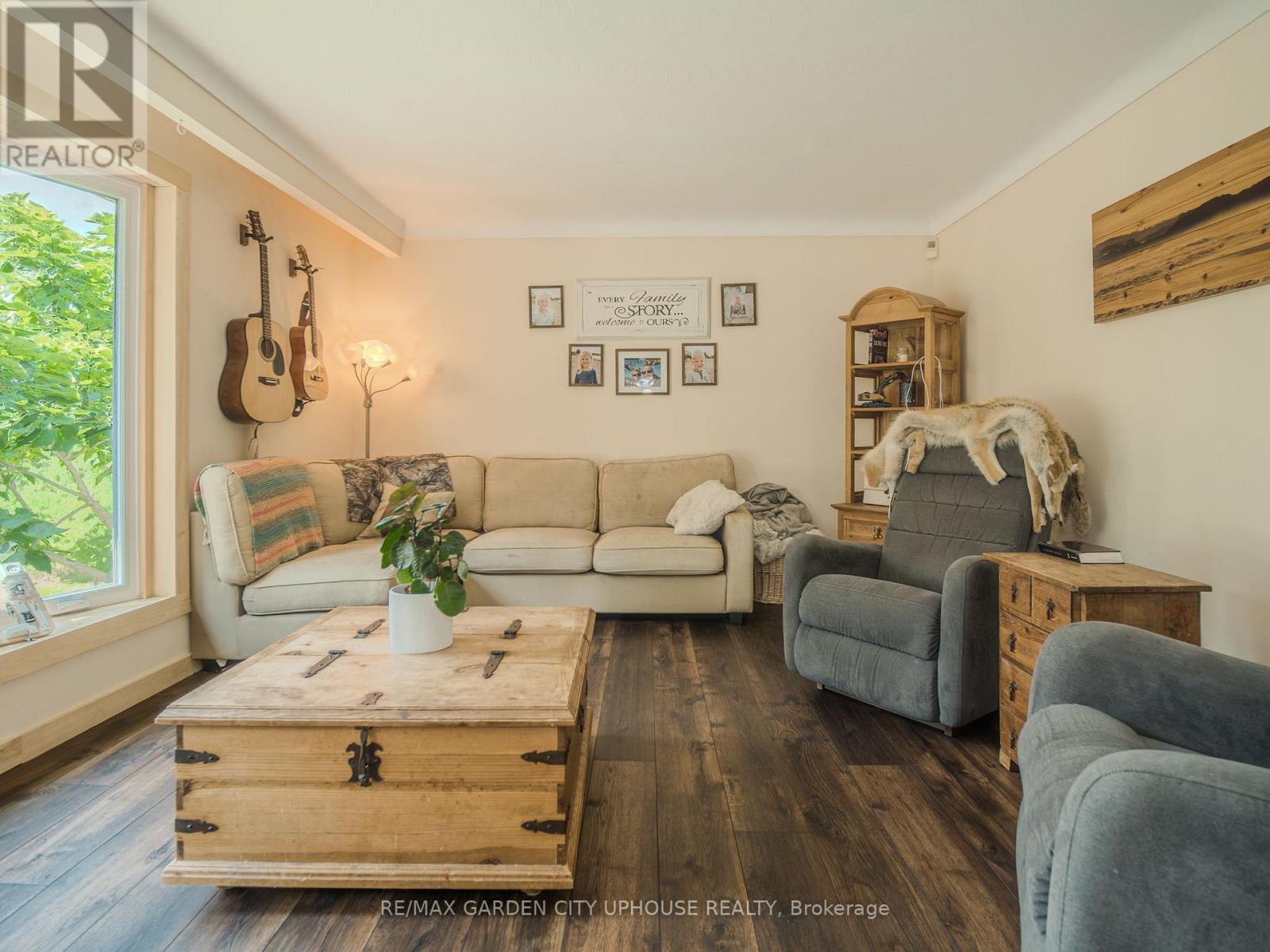 1365 Rice Road, Pelham, Ontario L3B 5N5 - Photo 12 - X13673274