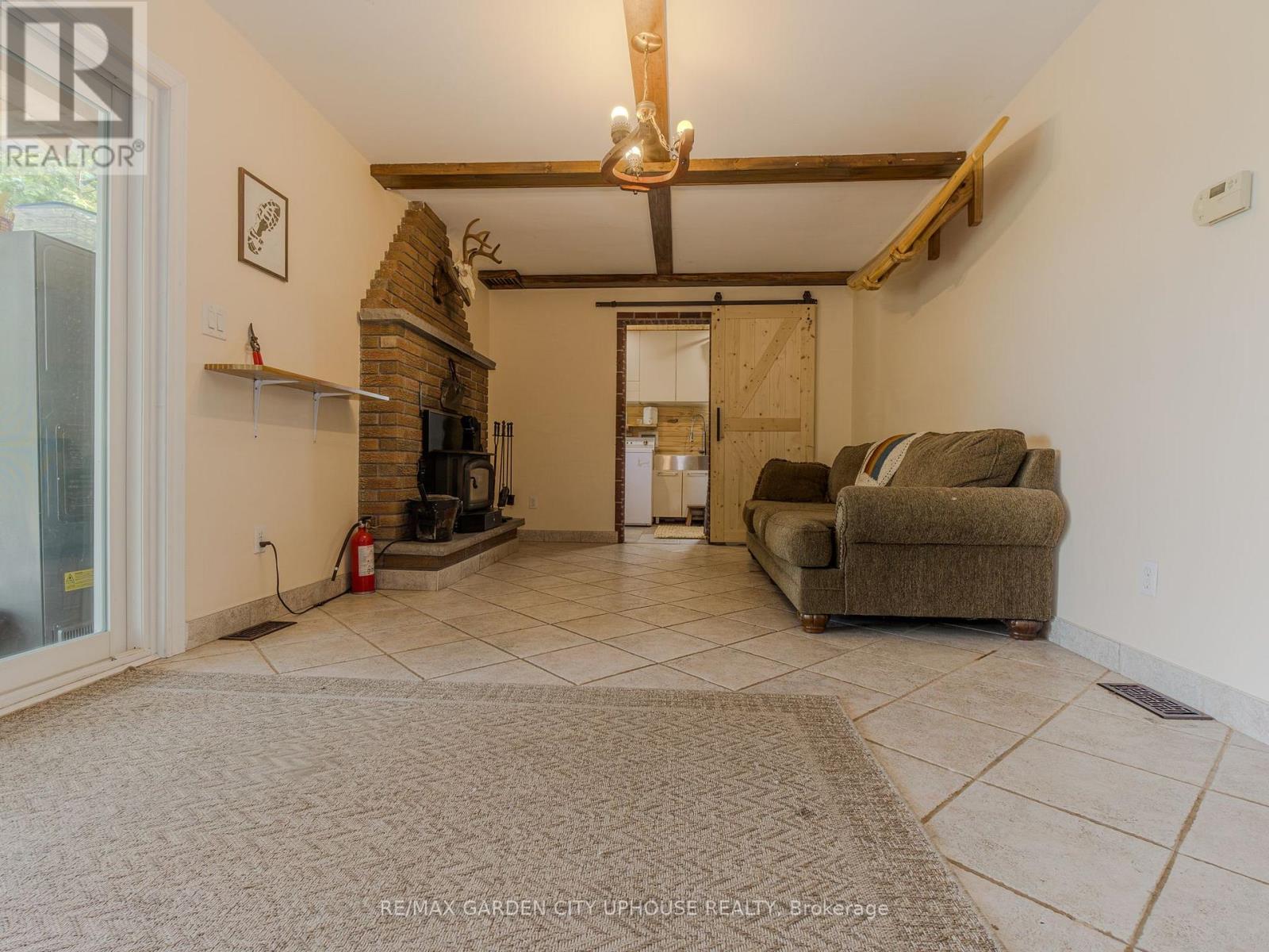 1365 Rice Road, Pelham, Ontario L3B 5N5 - Photo 5 - X13673274