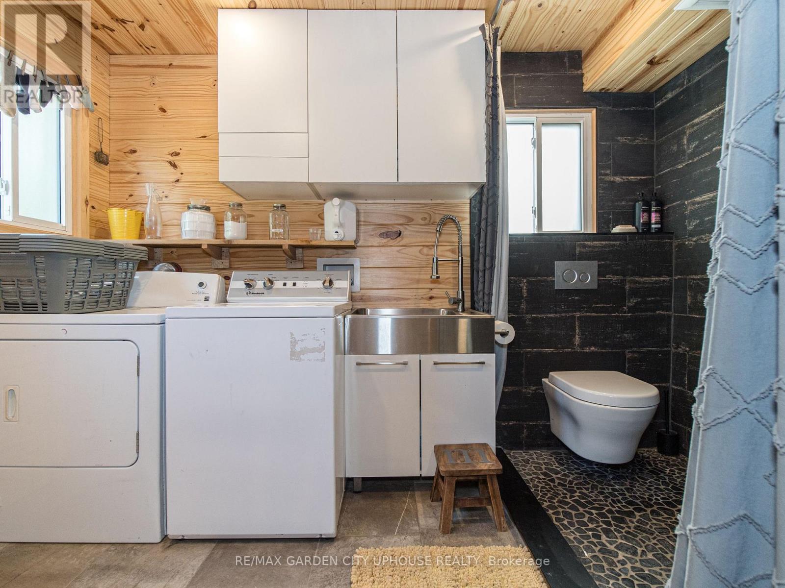 1365 Rice Road, Pelham, Ontario L3B 5N5 - Photo 6 - X13673274