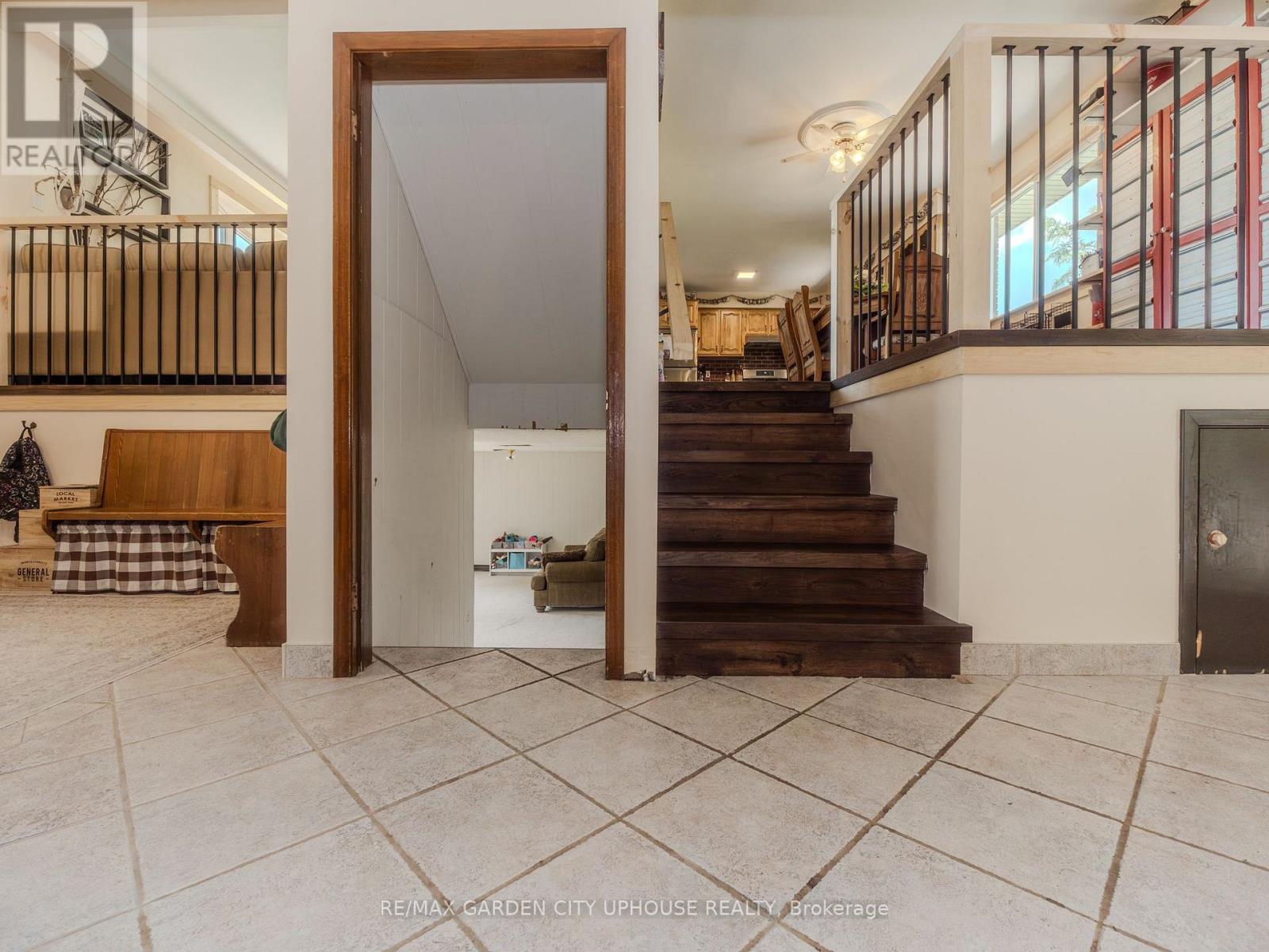 1365 Rice Road, Pelham, Ontario L3B 5N5 - Photo 7 - X13673274