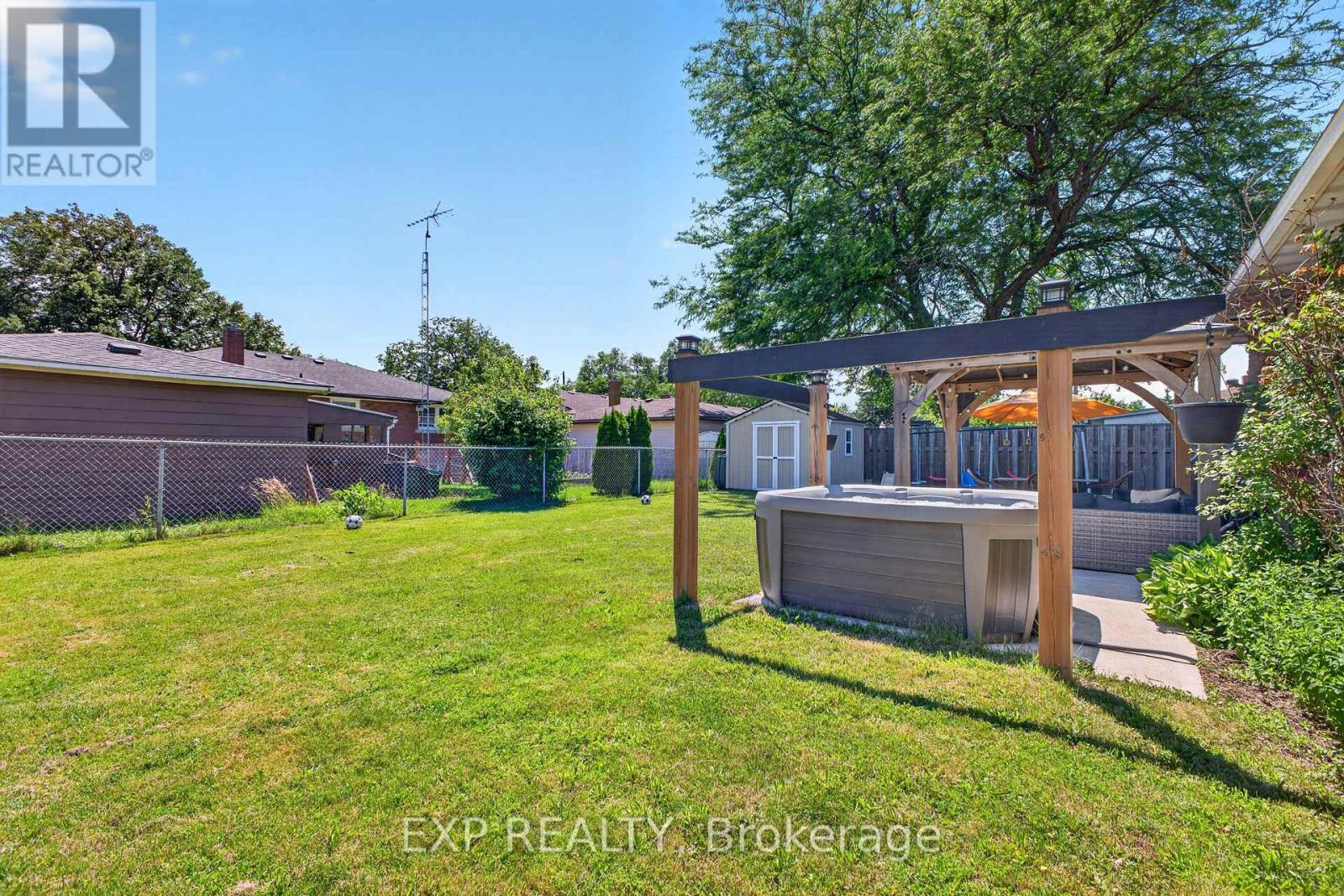 8 Dunraven Avenue, St. Catharines, Ontario  L2M 6A7 - Photo 41 - X13673284