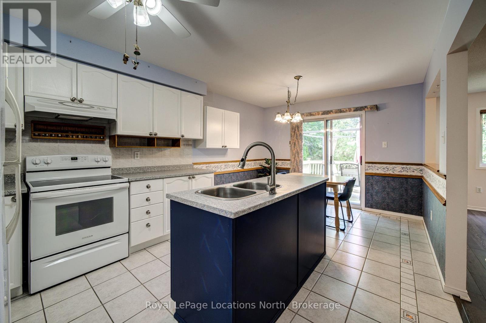 68 Acorn Crescent, Wasaga Beach, Ontario  L9Z 1L7 - Photo 9 - S13673250
