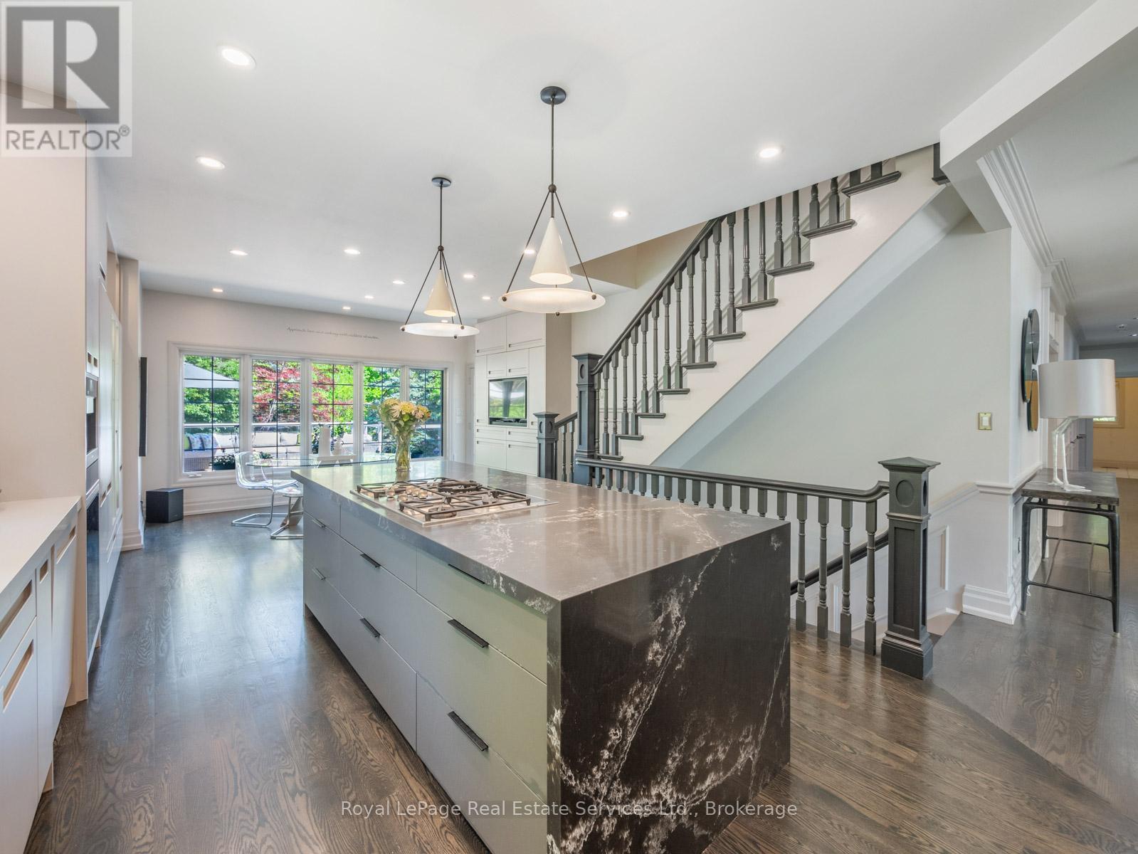 235 Lakewood Drive, Oakville, Ontario  L6K 1B3 - Photo 14 - W13673302