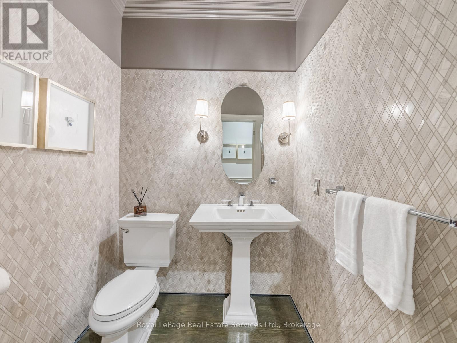 235 Lakewood Drive, Oakville, Ontario  L6K 1B3 - Photo 17 - W13673302