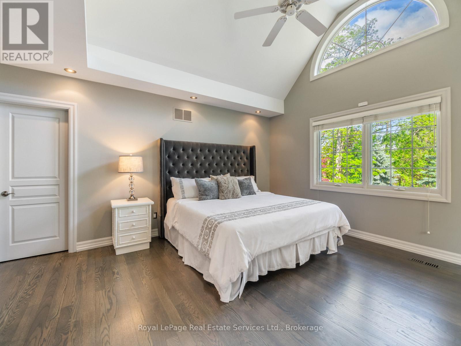 235 Lakewood Drive, Oakville, Ontario  L6K 1B3 - Photo 18 - W13673302