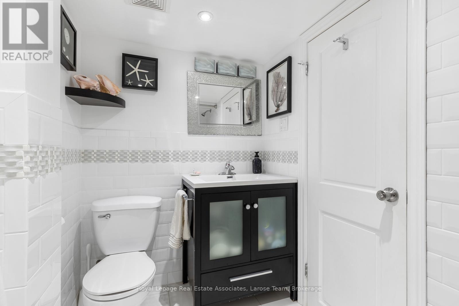134 Holland Park Avenue, Toronto, Ontario  M6E 1L6 - Photo 32 - C13673148