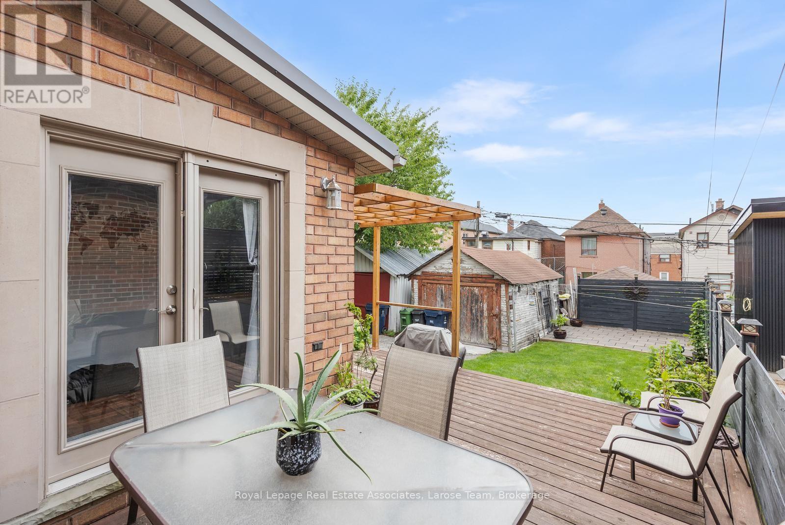 134 Holland Park Avenue, Toronto, Ontario  M6E 1L6 - Photo 37 - C13673148