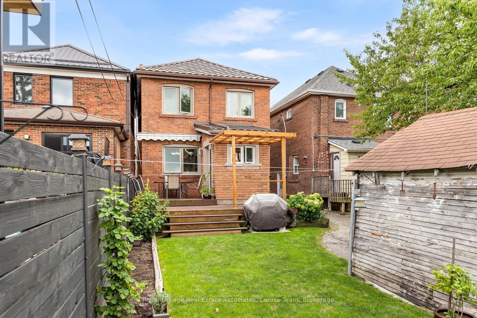 134 Holland Park Avenue, Toronto, Ontario  M6E 1L6 - Photo 35 - C13673148