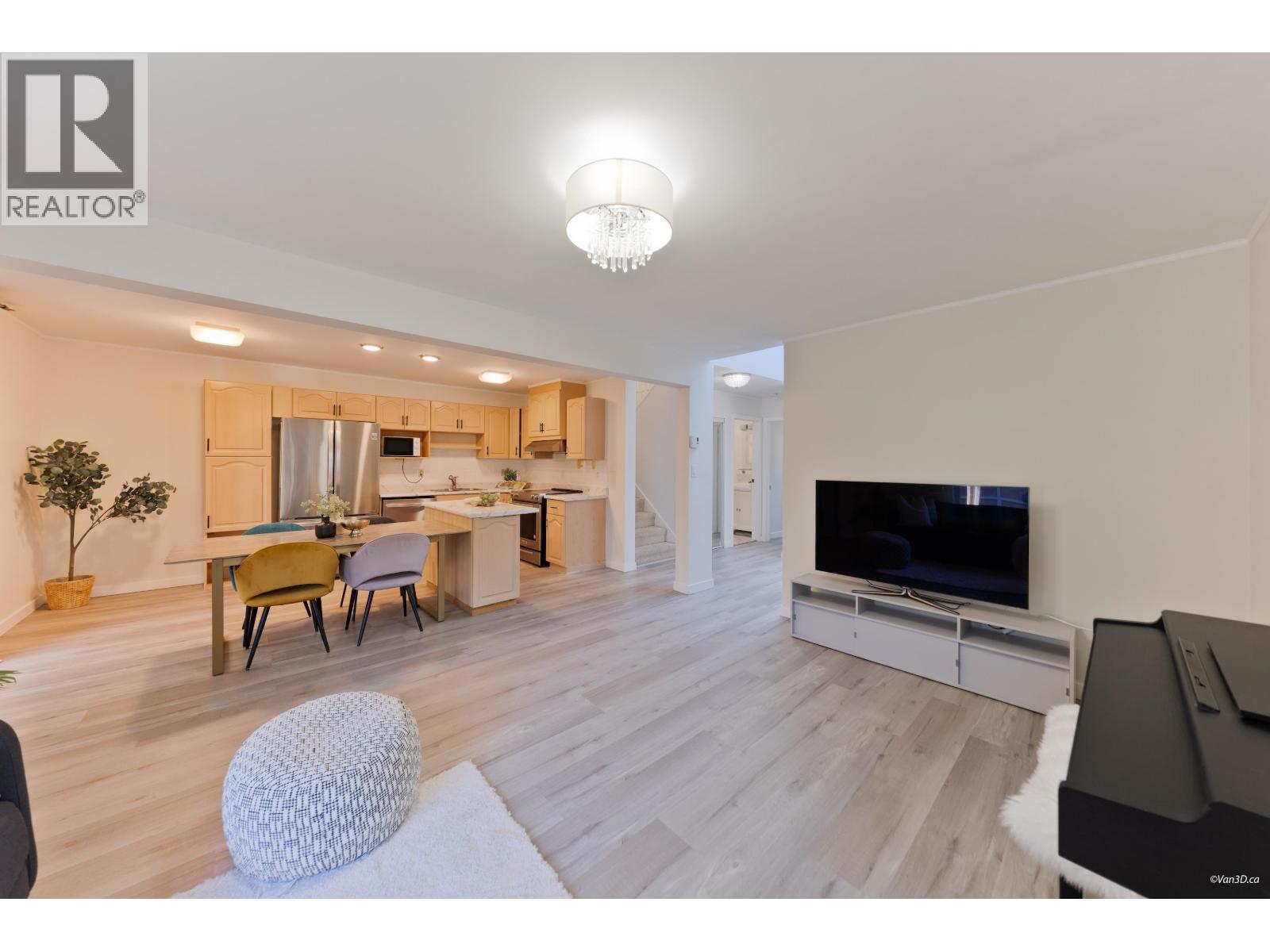 2512 Burian Drive, Coquitlam, British Columbia V3K 5W9 - Photo 7 - R3155592