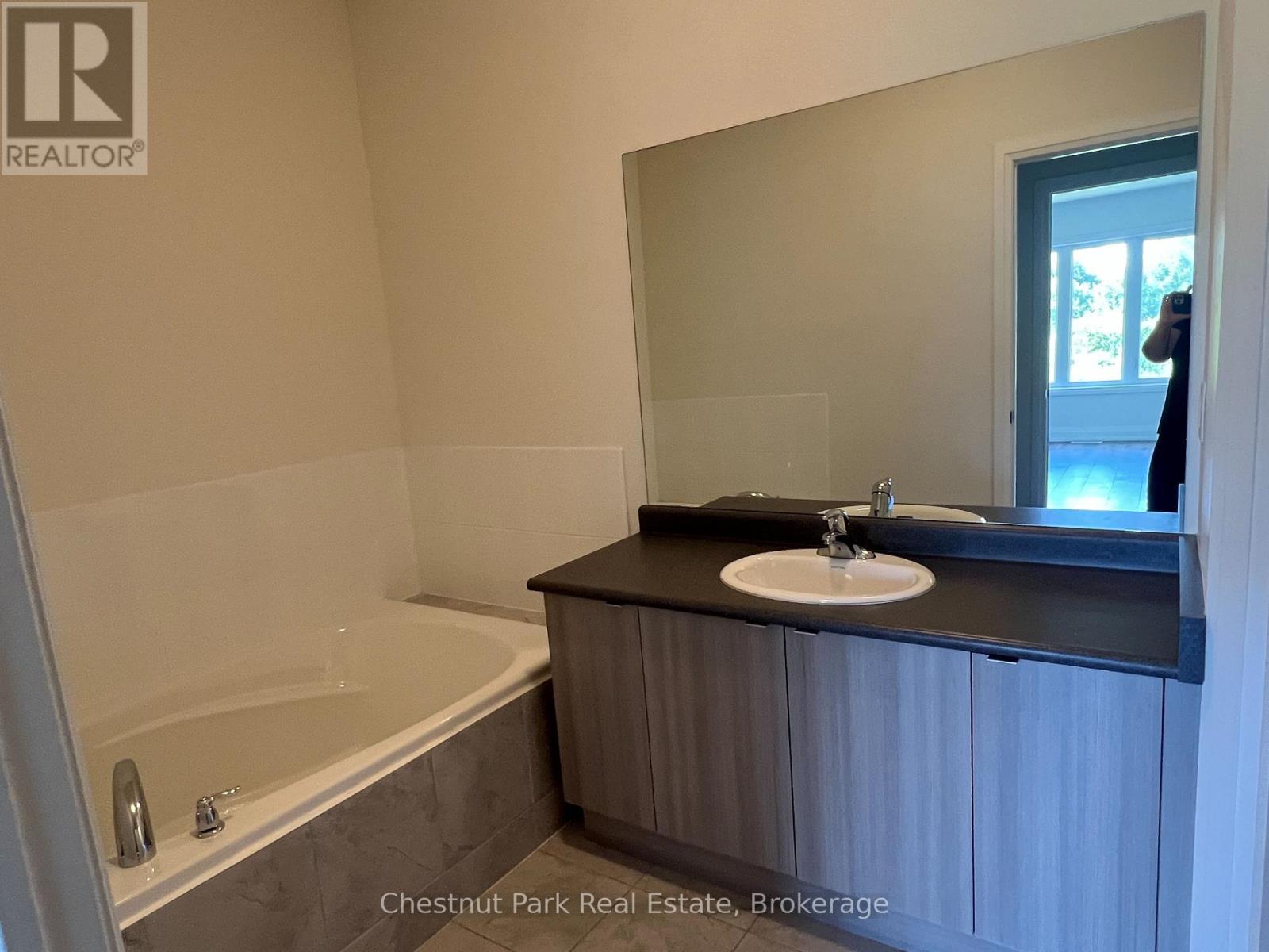 82 Kari Crescent, Collingwood, Ontario  L9Y 0Z7 - Photo 17 - S13673300