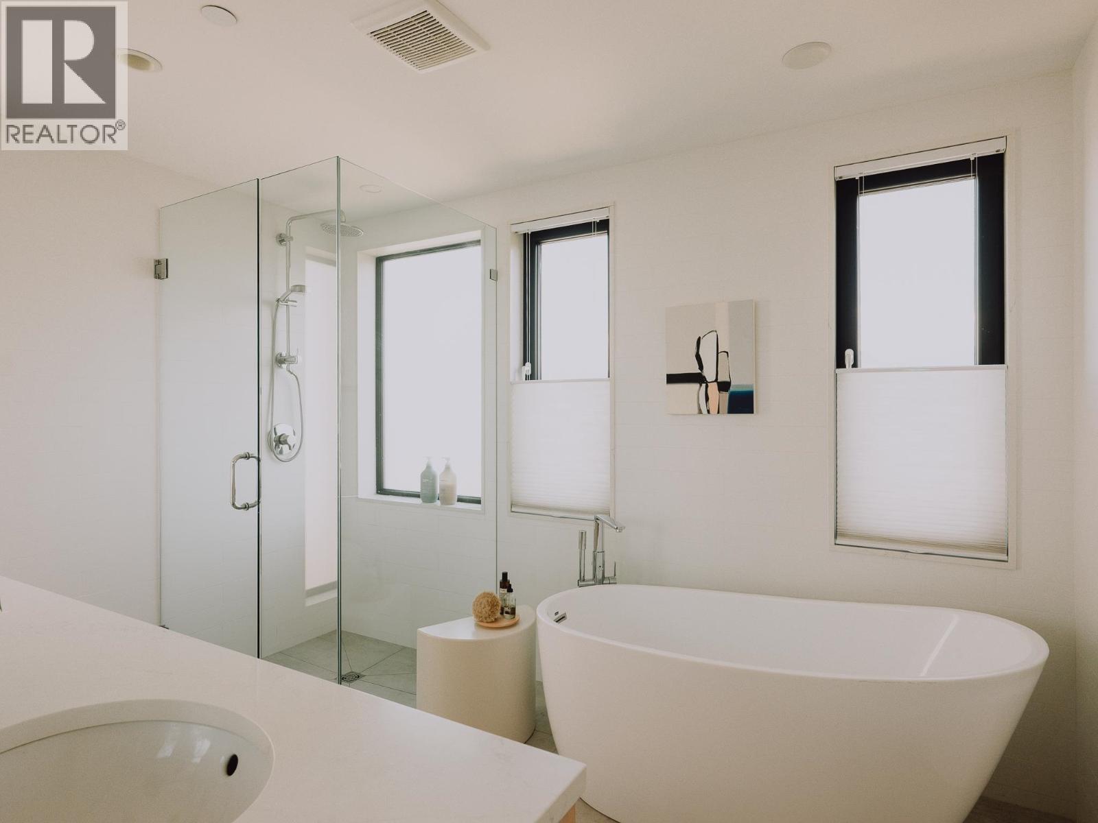 2913 Trinity Street, Vancouver, British Columbia V5K 1G1 - Photo 17 - R3130194