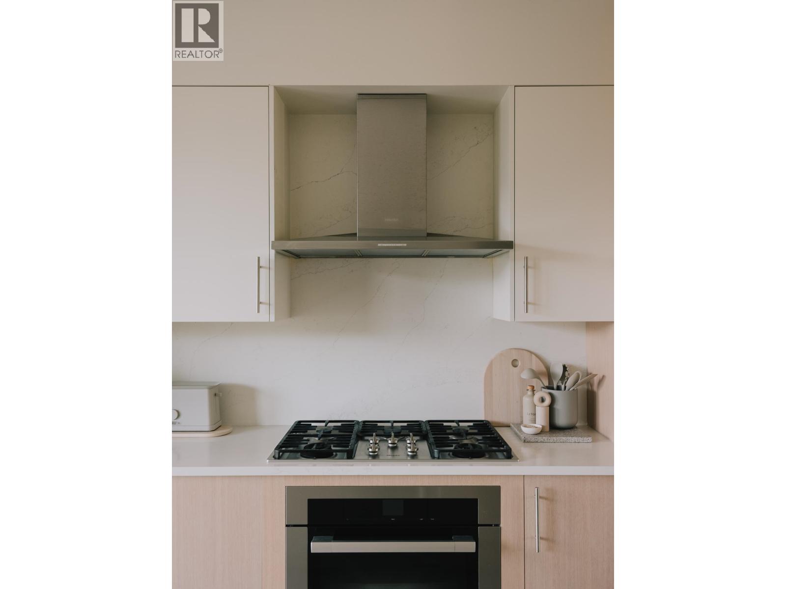 2913 Trinity Street, Vancouver, British Columbia V5K 1G1 - Photo 11 - R3130194