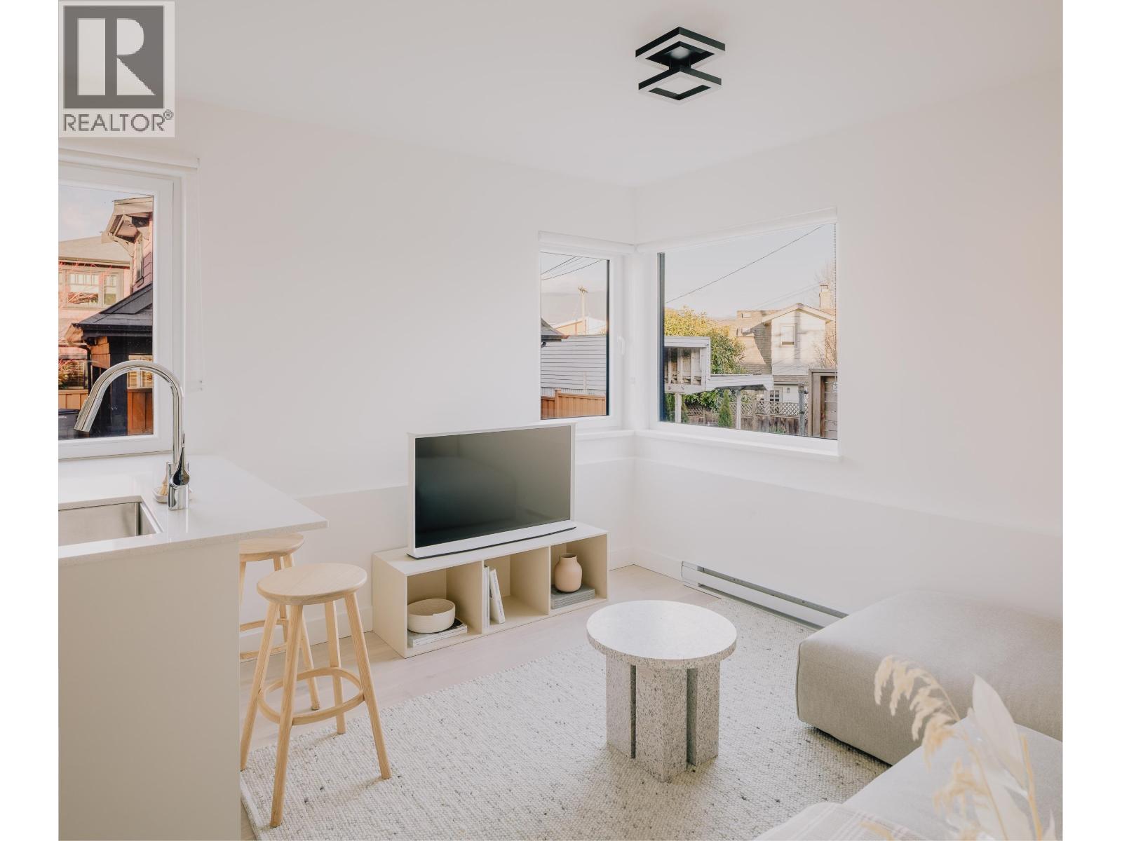 2913 Trinity Street, Vancouver, British Columbia V5K 1G1 - Photo 25 - R3130194