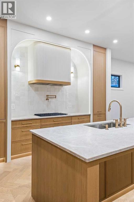 730 25 Avenue NW, Calgary, Alberta  T2M 2B2 - Photo 15 - A2331380