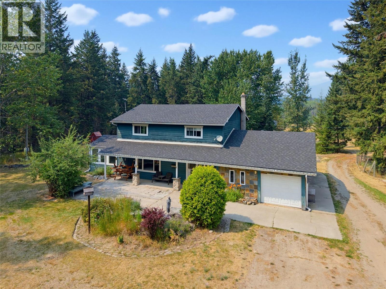 4425 Chase-Falkland Road, Falkland, British Columbia  V0E 1W0 - Photo 2 - 10397638
