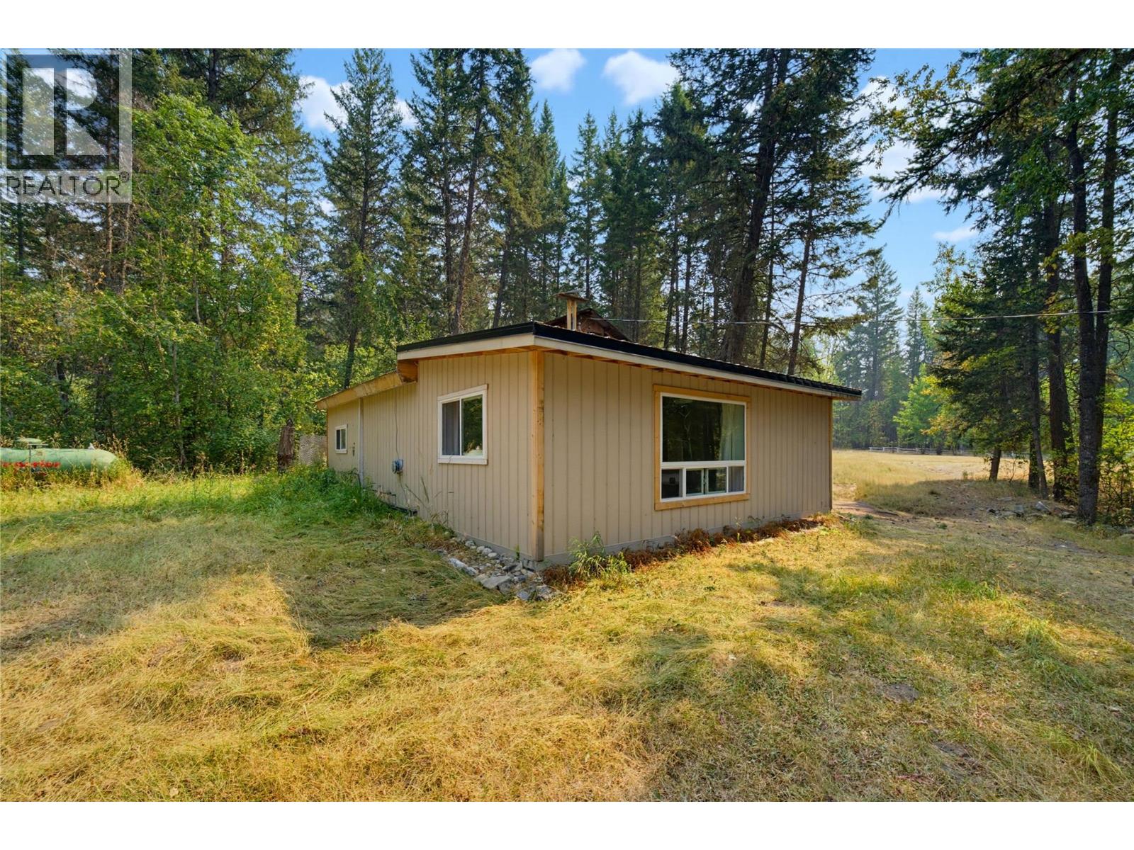 4425 Chase-Falkland Road, Falkland, British Columbia  V0E 1W0 - Photo 42 - 10397638