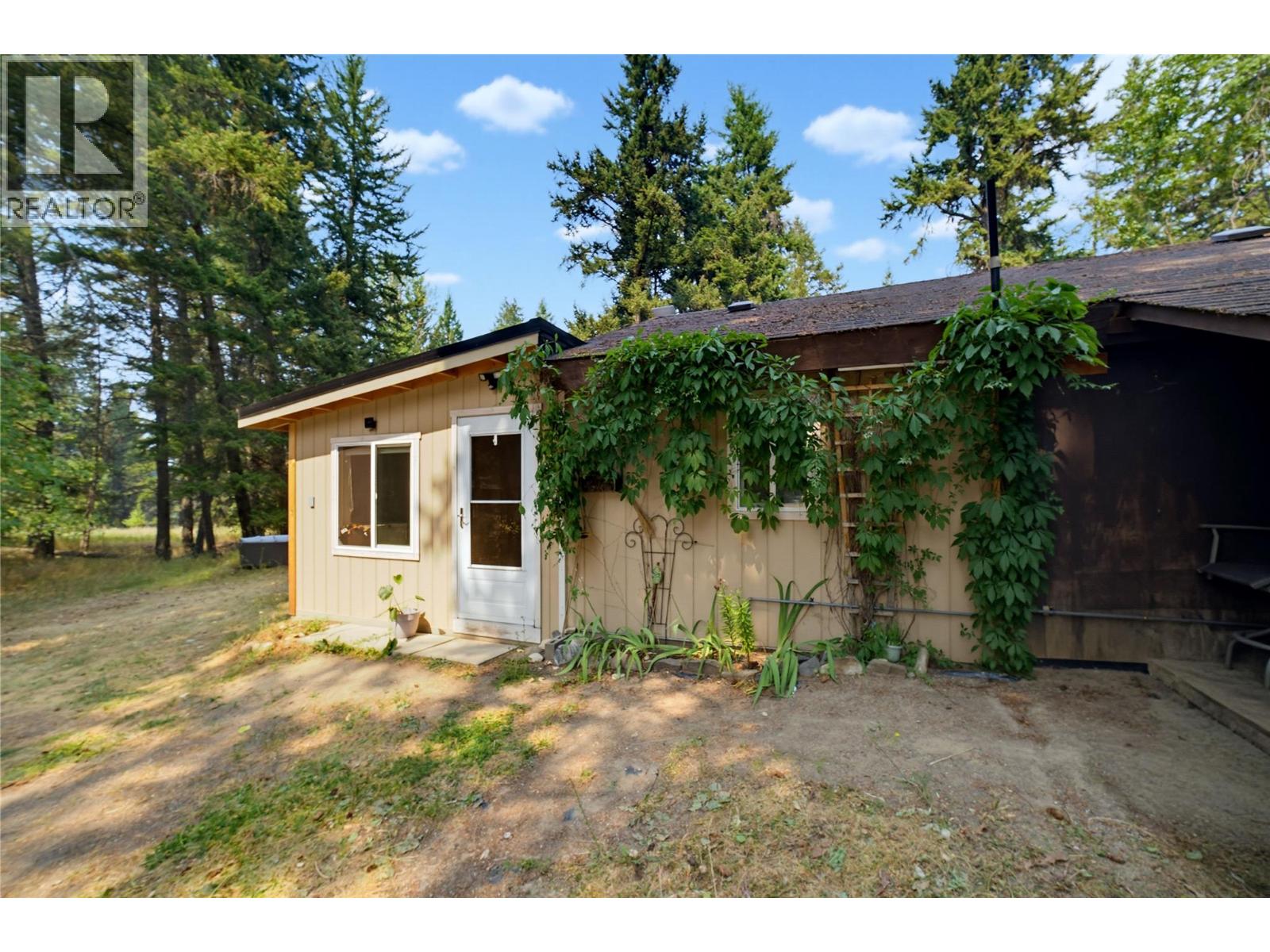4425 Chase-Falkland Road, Falkland, British Columbia  V0E 1W0 - Photo 49 - 10397638