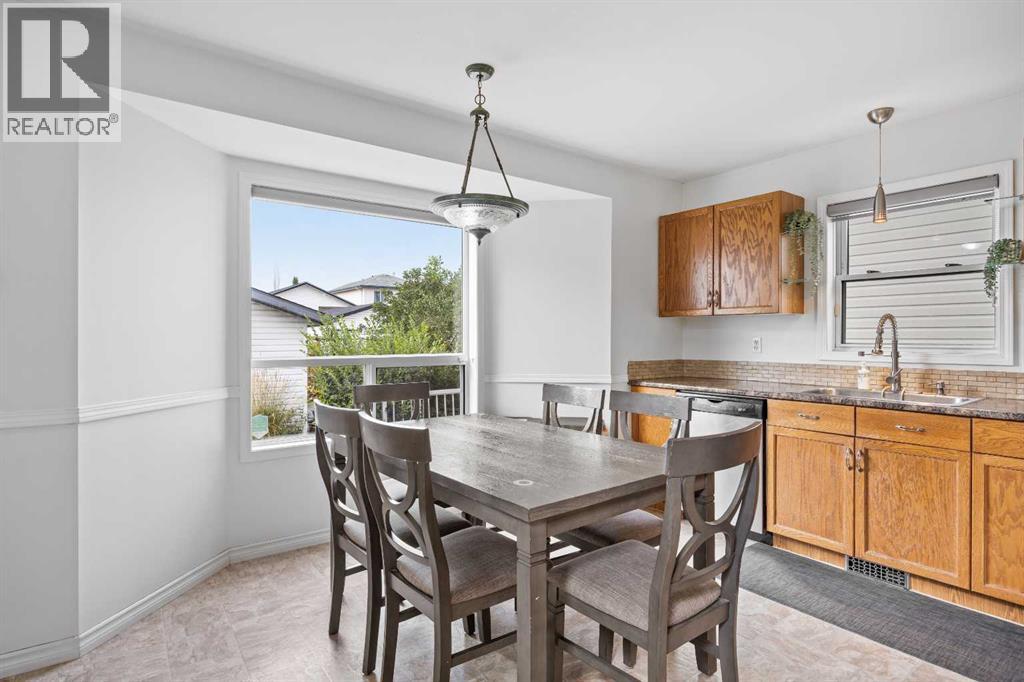 133 Applemead Close Se, Calgary, Alberta  T2A 7S7 - Photo 15 - A2335852