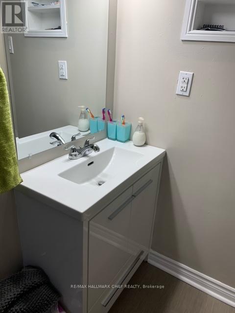 1-4 - 58 Penetang Street, Barrie (Codrington), Ontario  L4M 1V6 - Photo 5 - S13673286