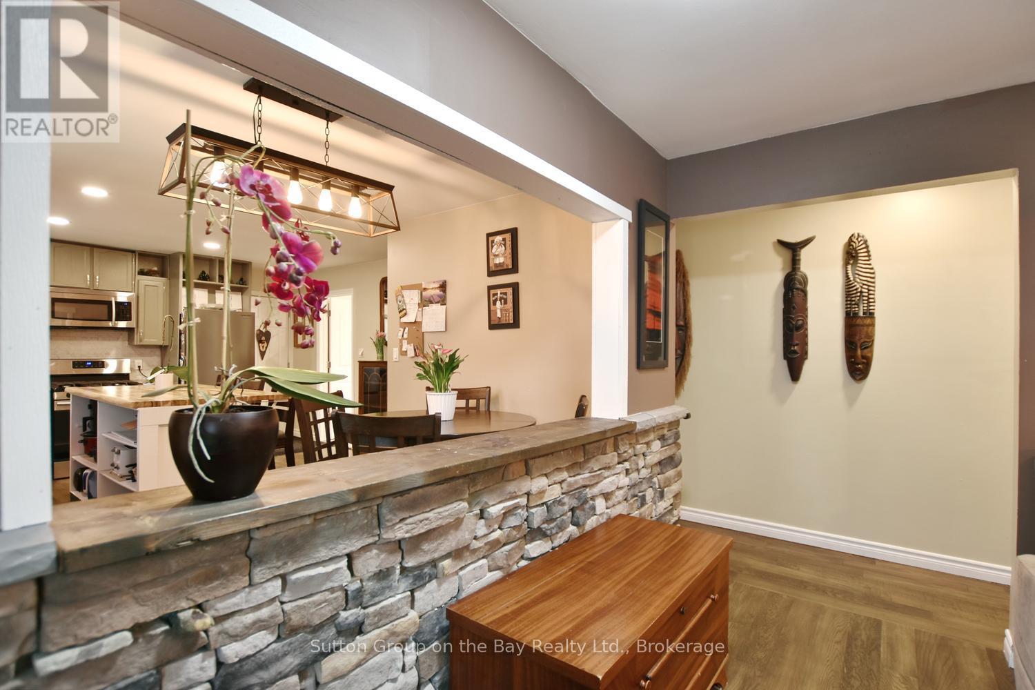 238 Mccrea Drive, Clearview, Ontario  L0M 1S0 - Photo 4 - S13132194