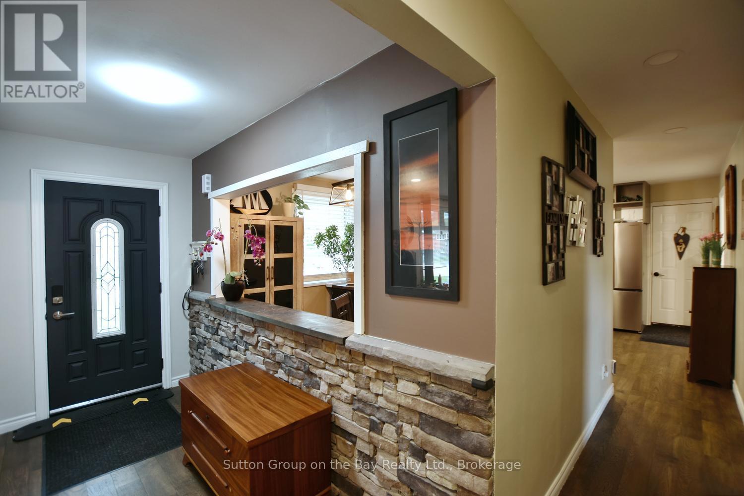 238 Mccrea Drive, Clearview, Ontario  L0M 1S0 - Photo 3 - S13132194