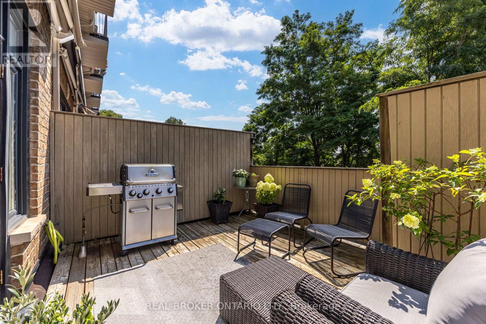 39 Ruby Lang Lane, Toronto, Ontario M8Z 0B8 - Photo 11 - W13673314