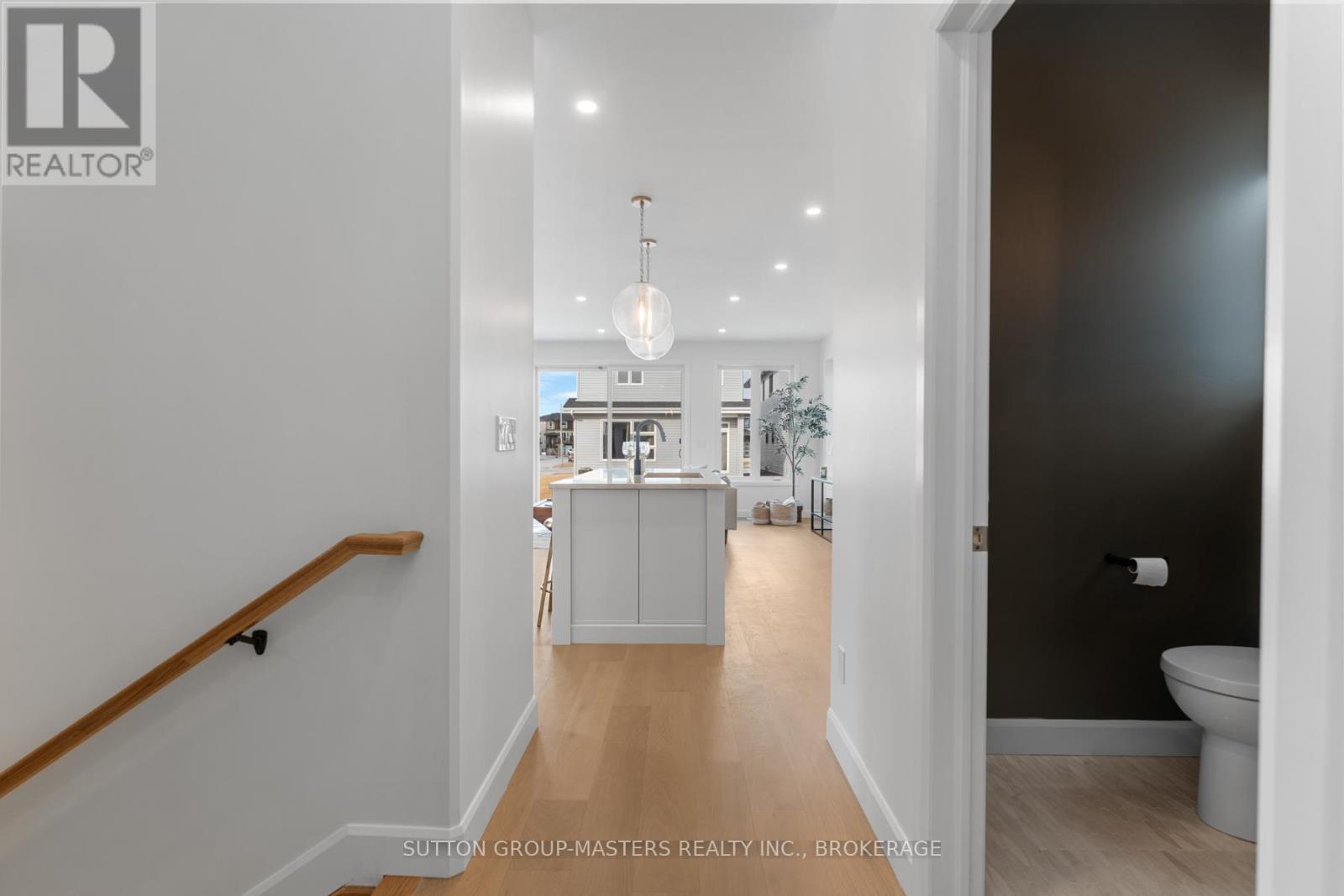 204 Superior Drive, Loyalist, Ontario K7N 0E5 - Photo 24 - X12952730