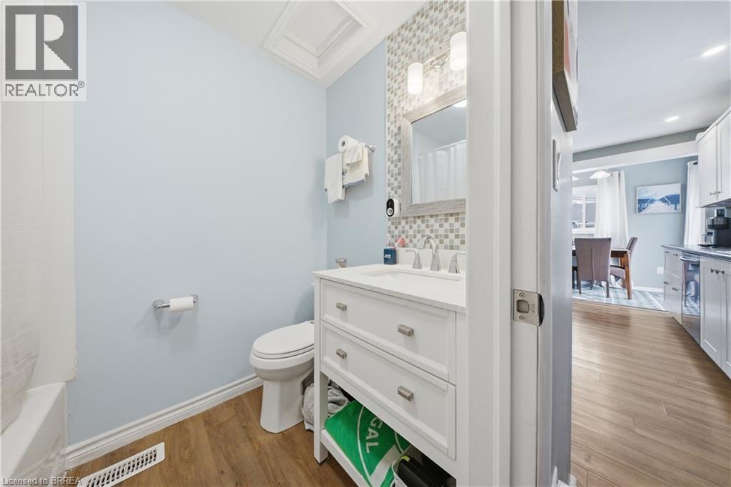 64 Richardson Street, Brantford, Ontario  N3T 1J1 - Photo 14 - 40855632
