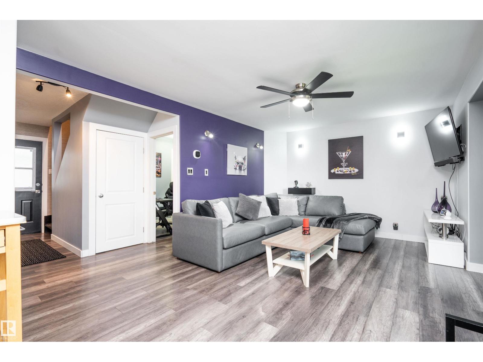 6111 119 Av NW, Edmonton, Alberta  T5W 1J7 - Photo 2 - E4503666