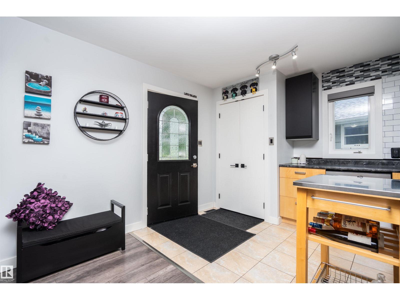 6111 119 Av NW, Edmonton, Alberta  T5W 1J7 - Photo 5 - E4503666