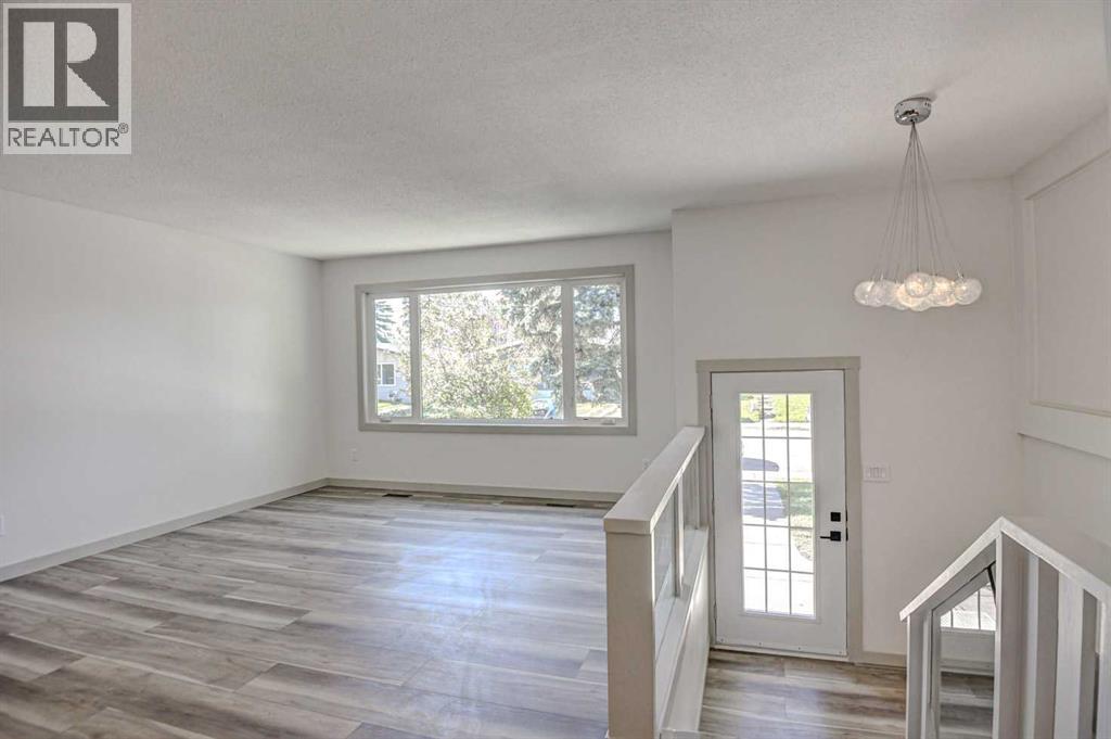 205 Allan Crescent Se, Calgary, Alberta  T2J 0T3 - Photo 3 - A2326551