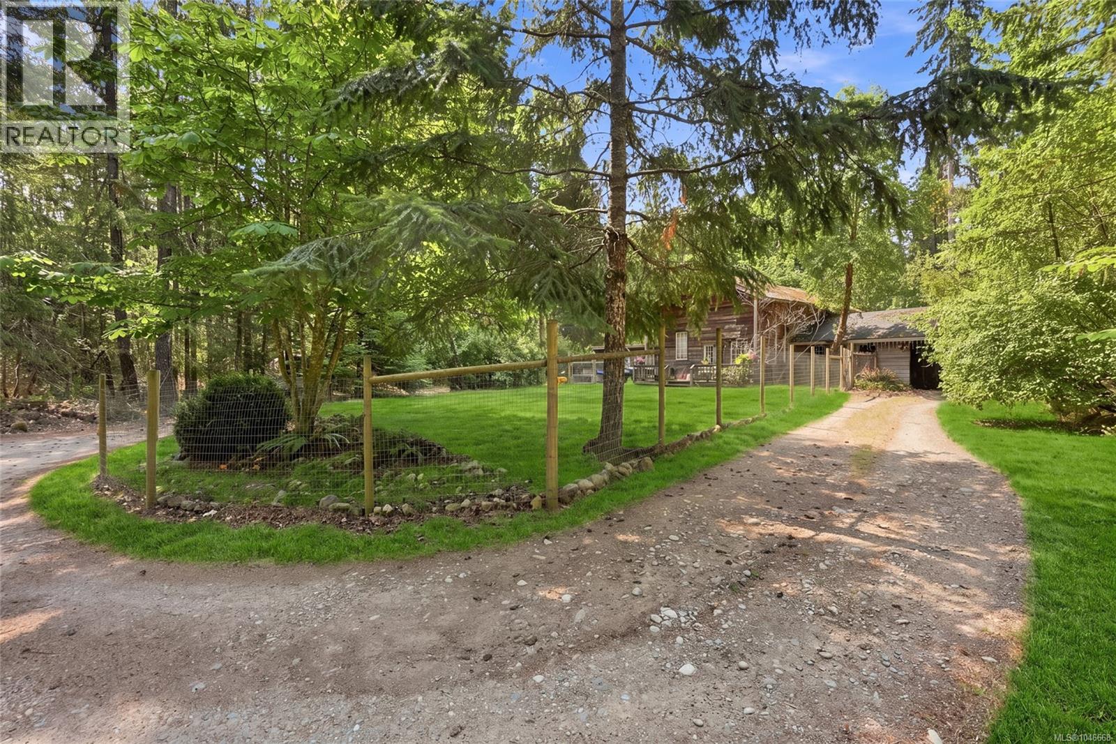 2101 Parkway Pl, Errington, British Columbia  V0R 1V0 - Photo 43 - 1046668