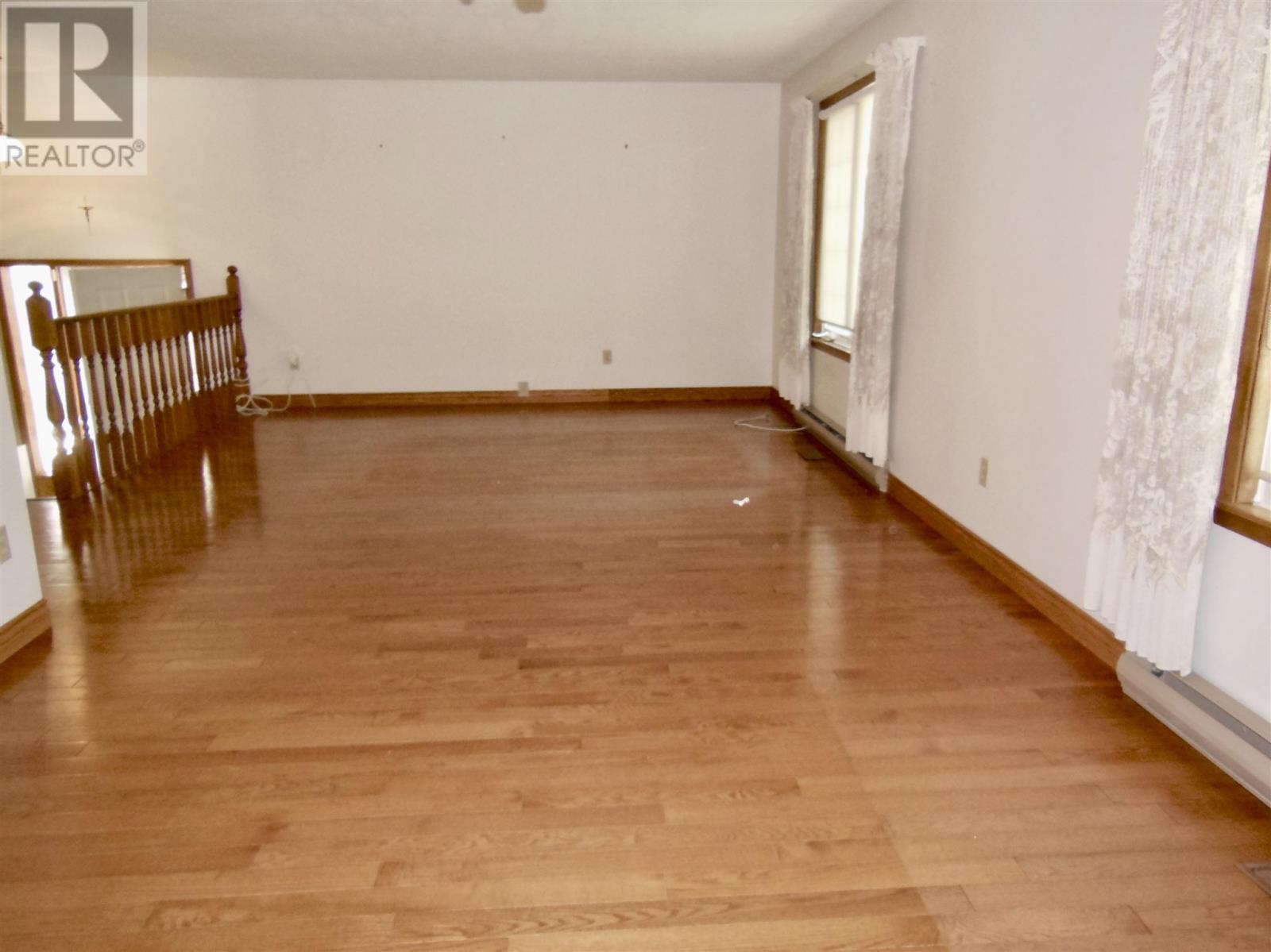 27 Parker Ave, Sault Ste. Marie, Ontario  P6B 1G6 - Photo 12 - SM262171