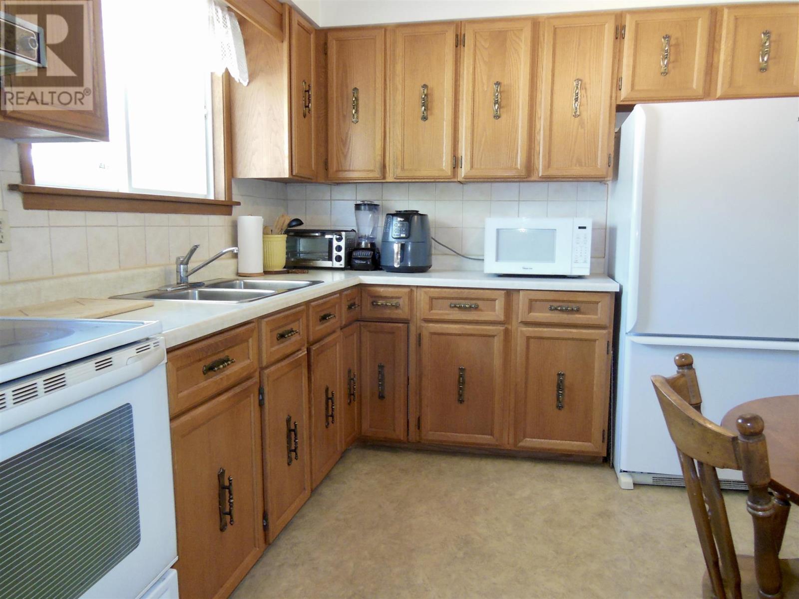 27 Parker Ave, Sault Ste. Marie, Ontario  P6B 1G6 - Photo 16 - SM262171