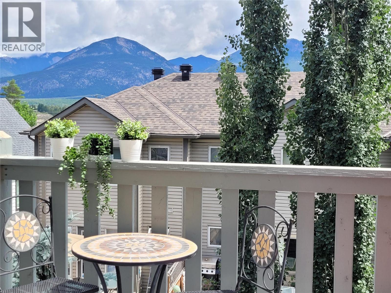 619 10th Avenue, Invermere, British Columbia  V0A 1K0 - Photo 3 - 10397627