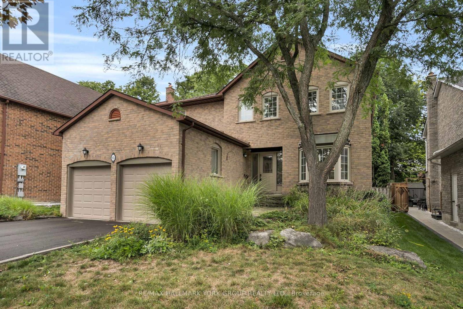95 Gilbank Drive, Aurora, Ontario  L4G 5E2 - Photo 2 - N13672968