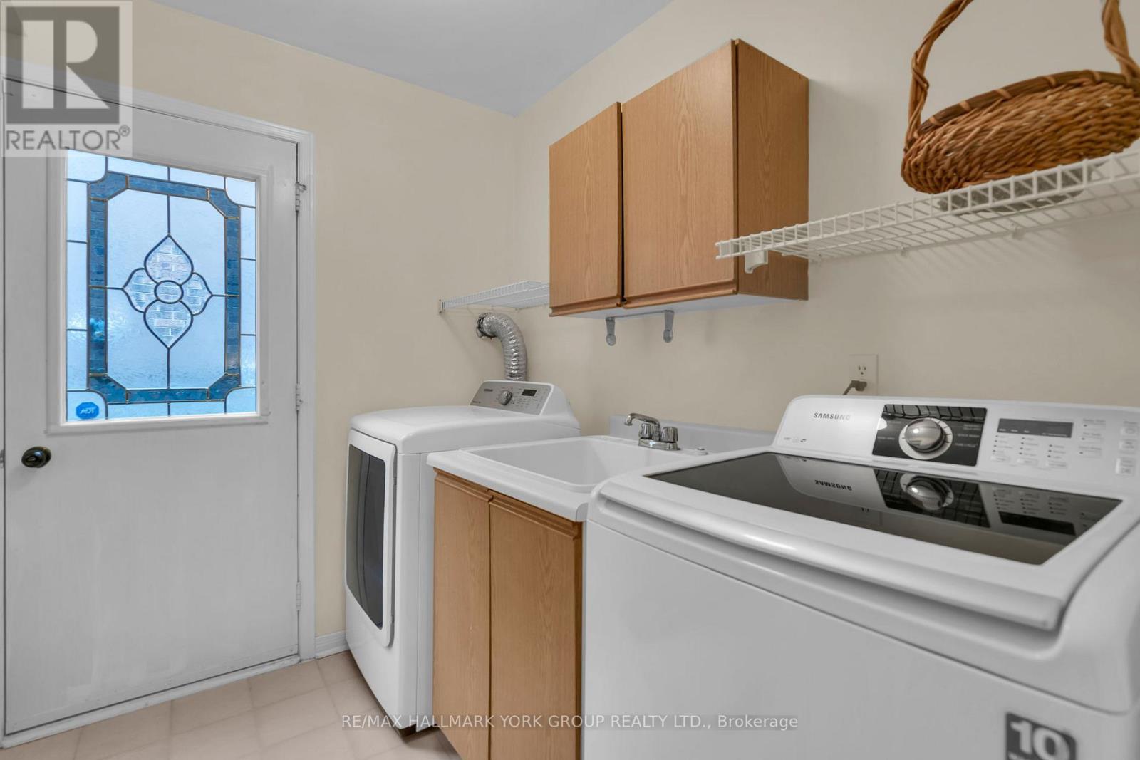 95 Gilbank Drive, Aurora, Ontario  L4G 5E2 - Photo 19 - N13672968