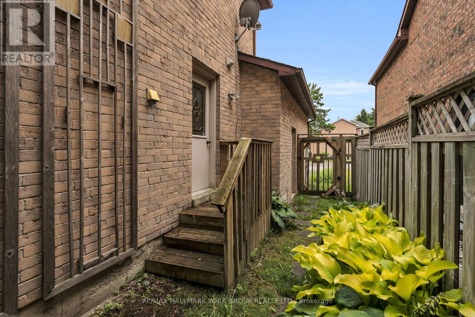 95 Gilbank Drive, Aurora, Ontario  L4G 5E2 - Photo 42 - N13672968
