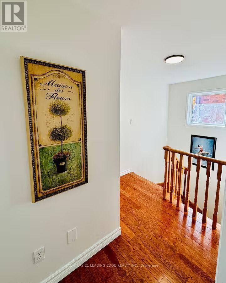 14 Buckhorn Avenue, Richmond Hill, Ontario  L4C 0E3 - Photo 12 - N13553204