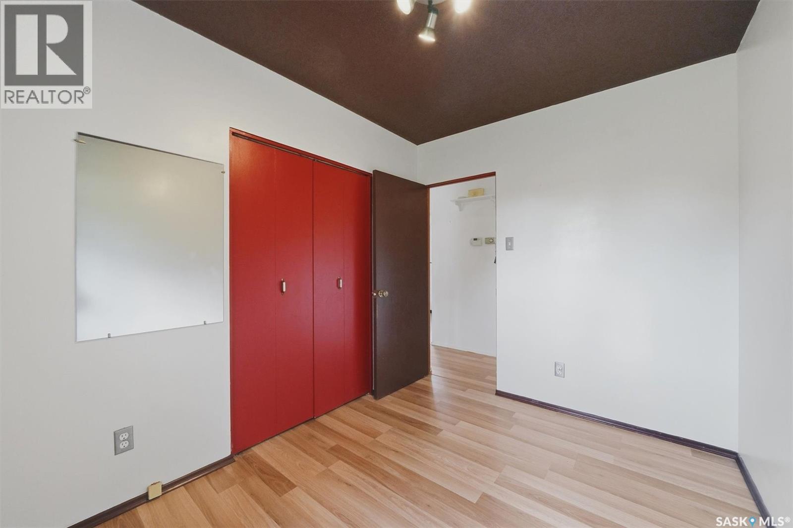 1305 W Avenue N, Saskatoon, Saskatchewan  S7L 3J2 - Photo 19 - SK045543