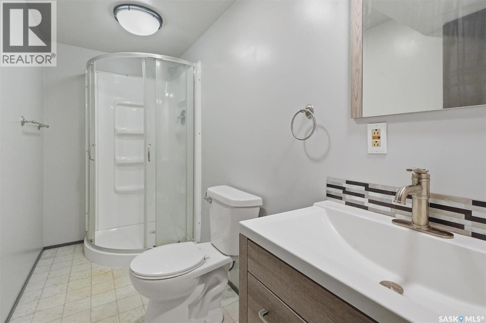 1305 W Avenue N, Saskatoon, Saskatchewan  S7L 3J2 - Photo 24 - SK045543