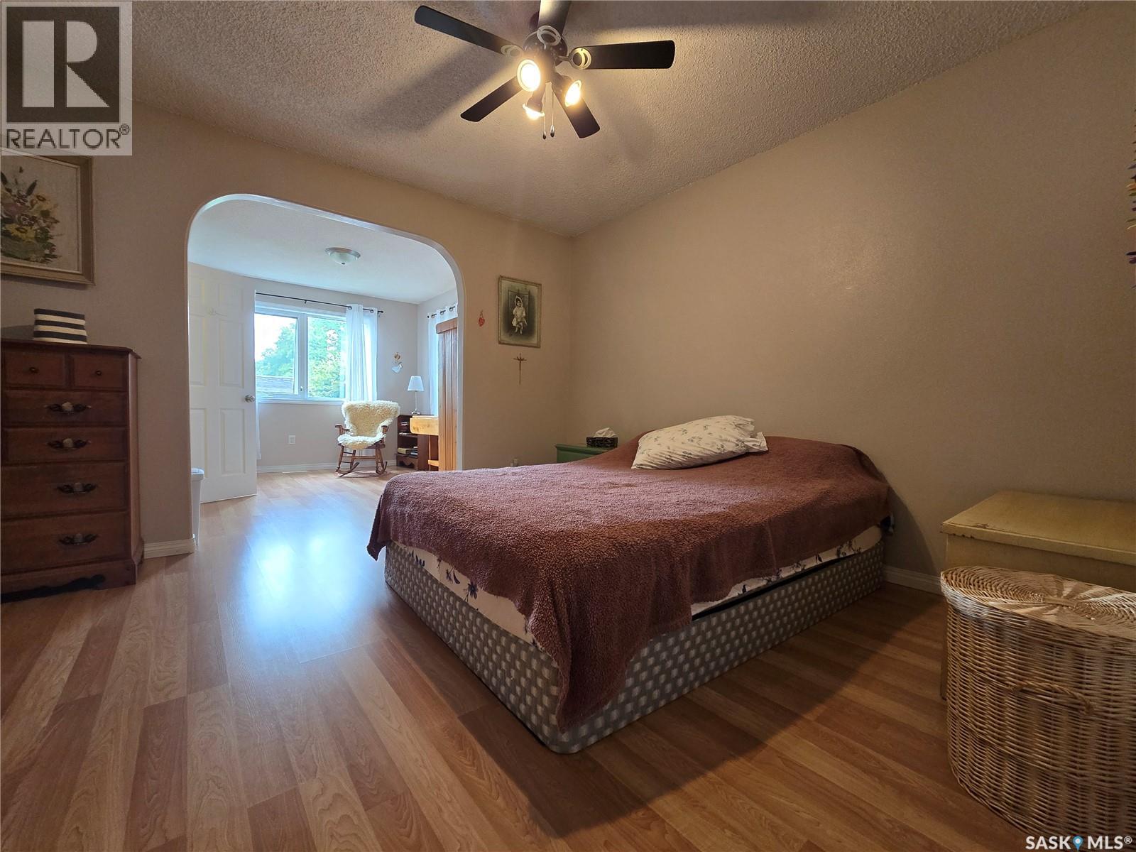 311 Eisenhower Street, Midale, Saskatchewan  S4H 1S0 - Photo 12 - SK045531
