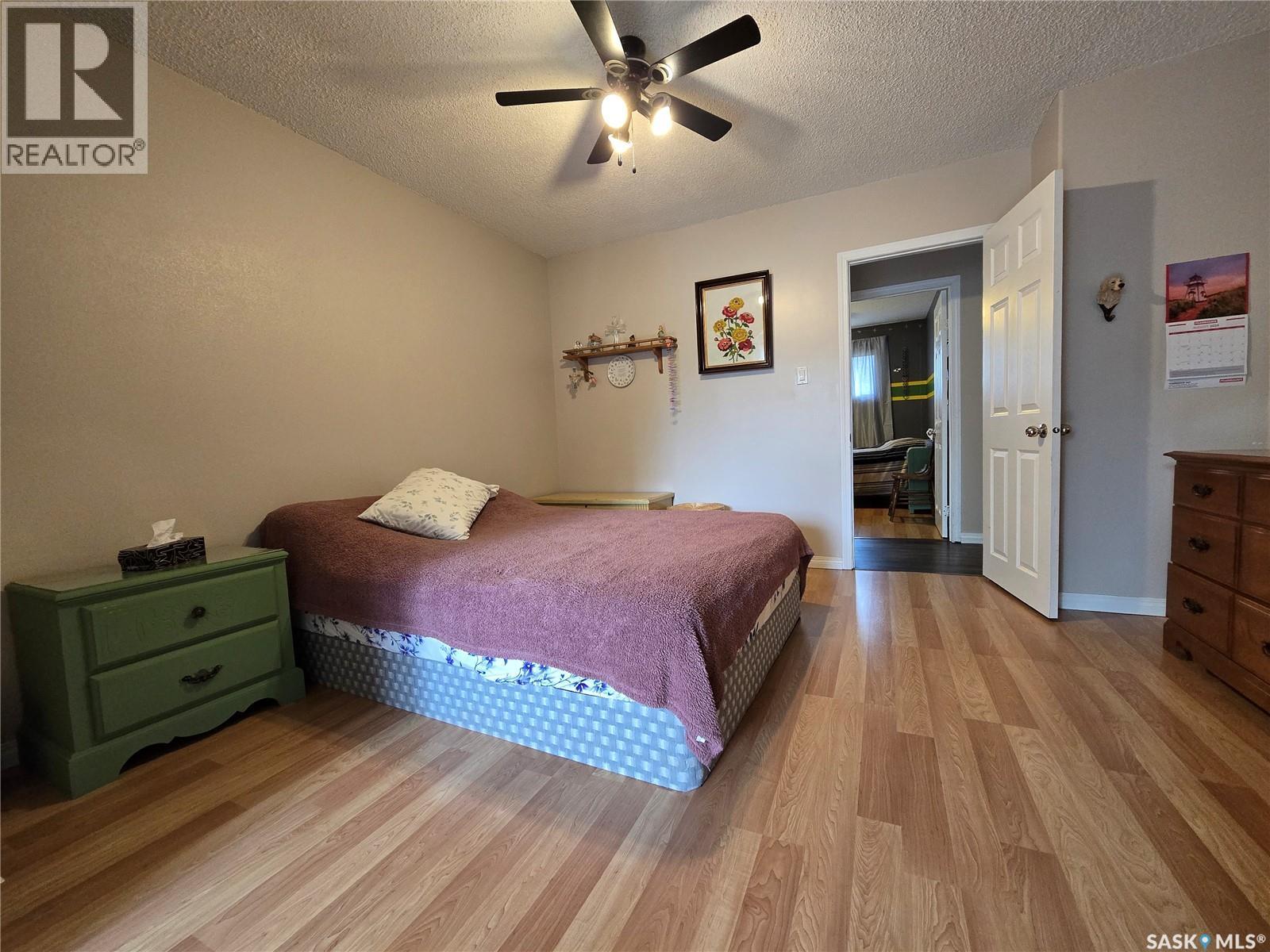 311 Eisenhower Street, Midale, Saskatchewan  S4H 1S0 - Photo 13 - SK045531