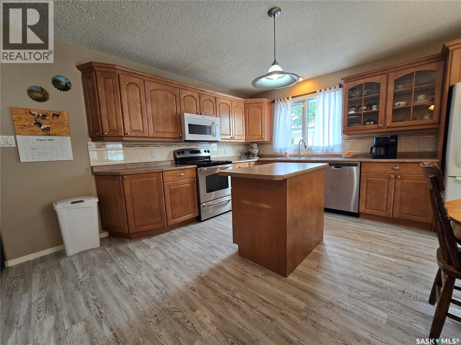 311 Eisenhower Street, Midale, Saskatchewan  S4H 1S0 - Photo 4 - SK045531