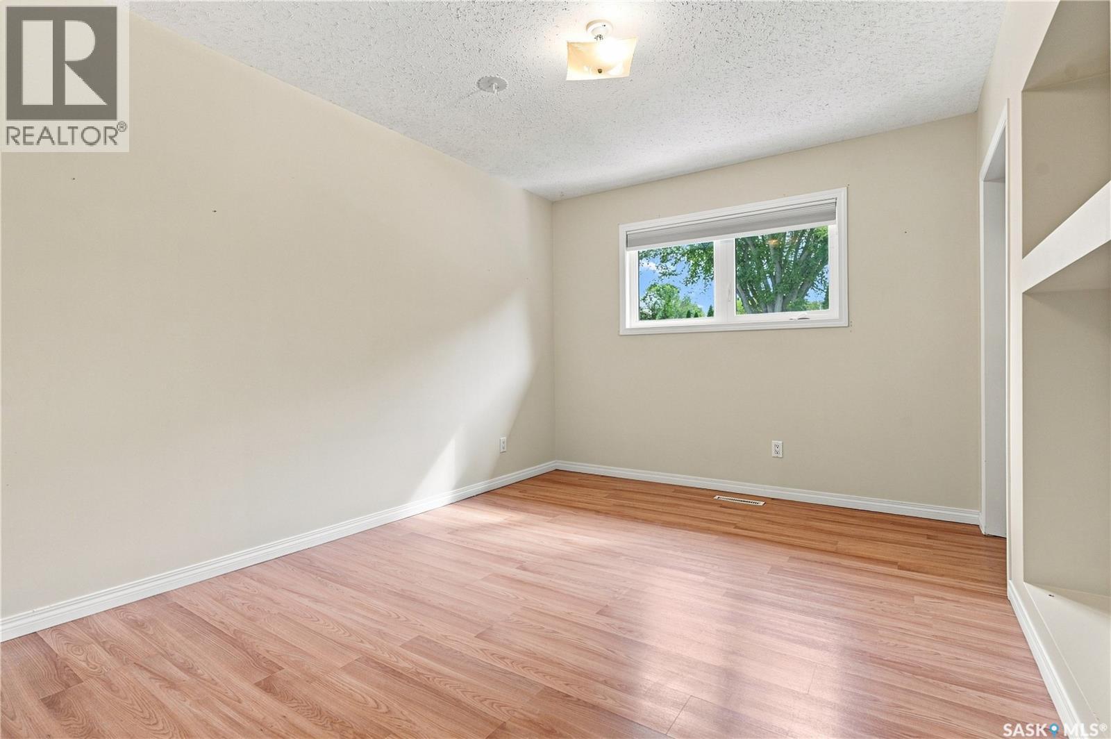 5 Stewart Avenue, Saskatoon, Saskatchewan  S7L 3S5 - Photo 20 - SK045298