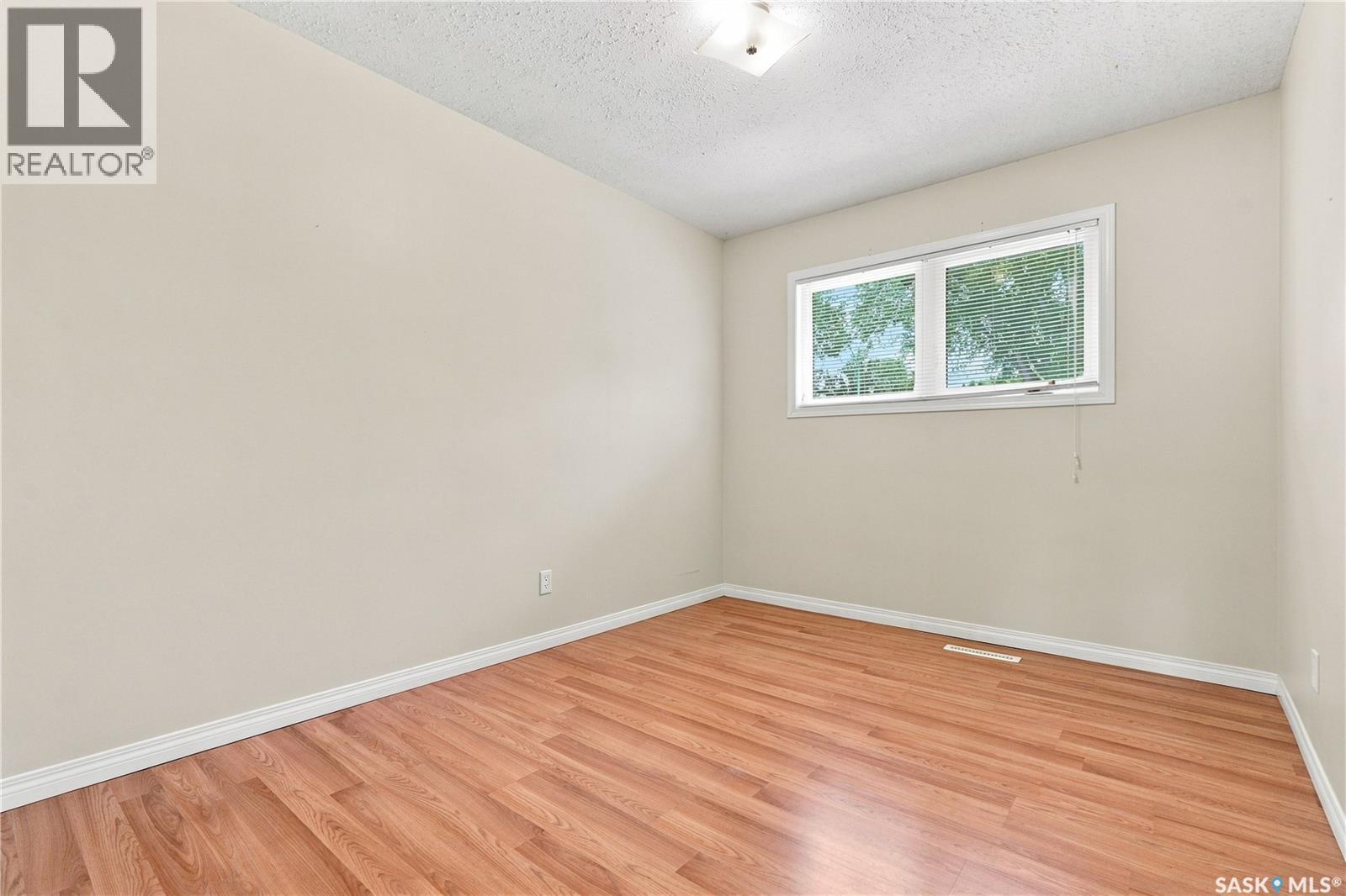 5 Stewart Avenue, Saskatoon, Saskatchewan  S7L 3S5 - Photo 22 - SK045298